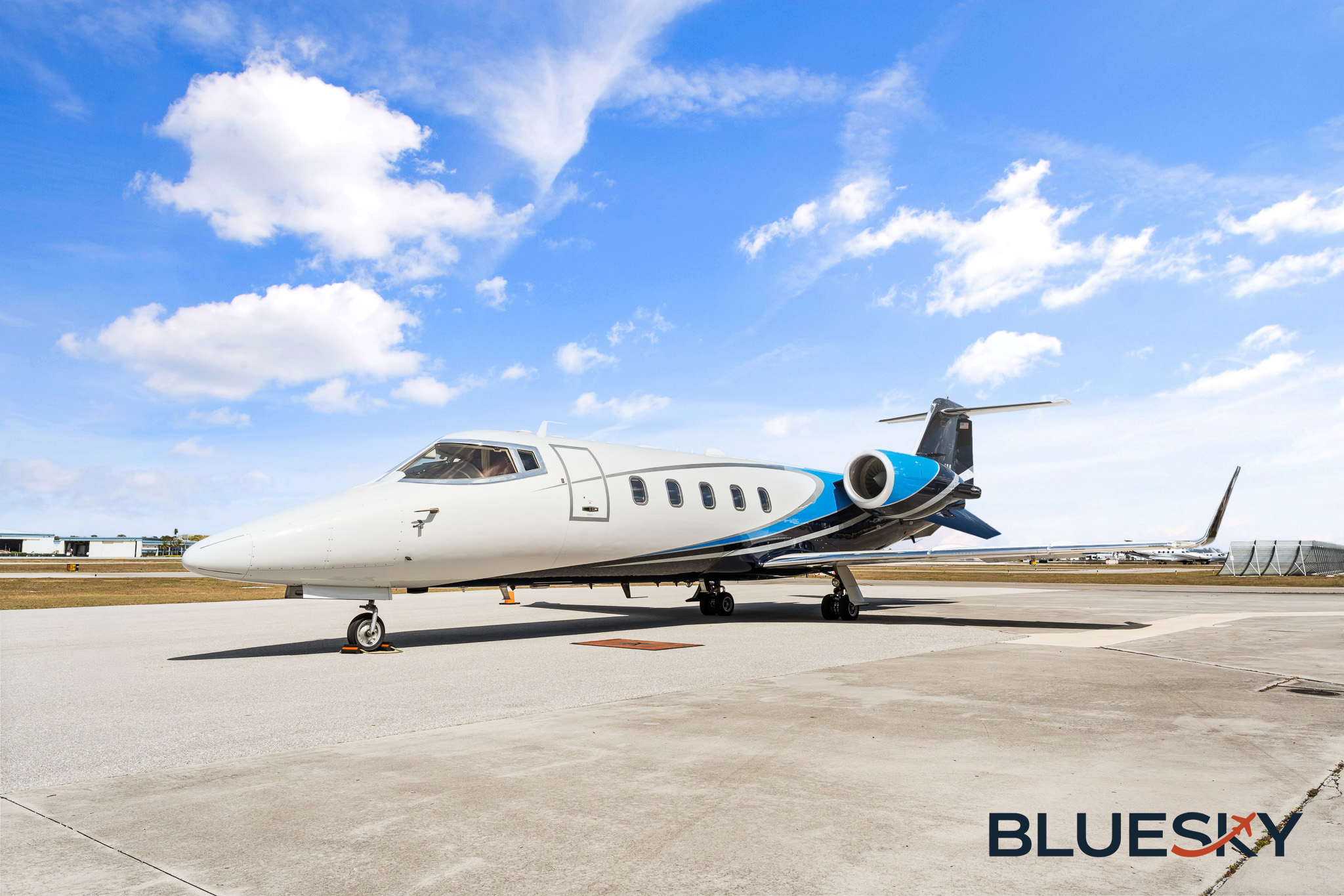 Learjet 60XR gallery image 11