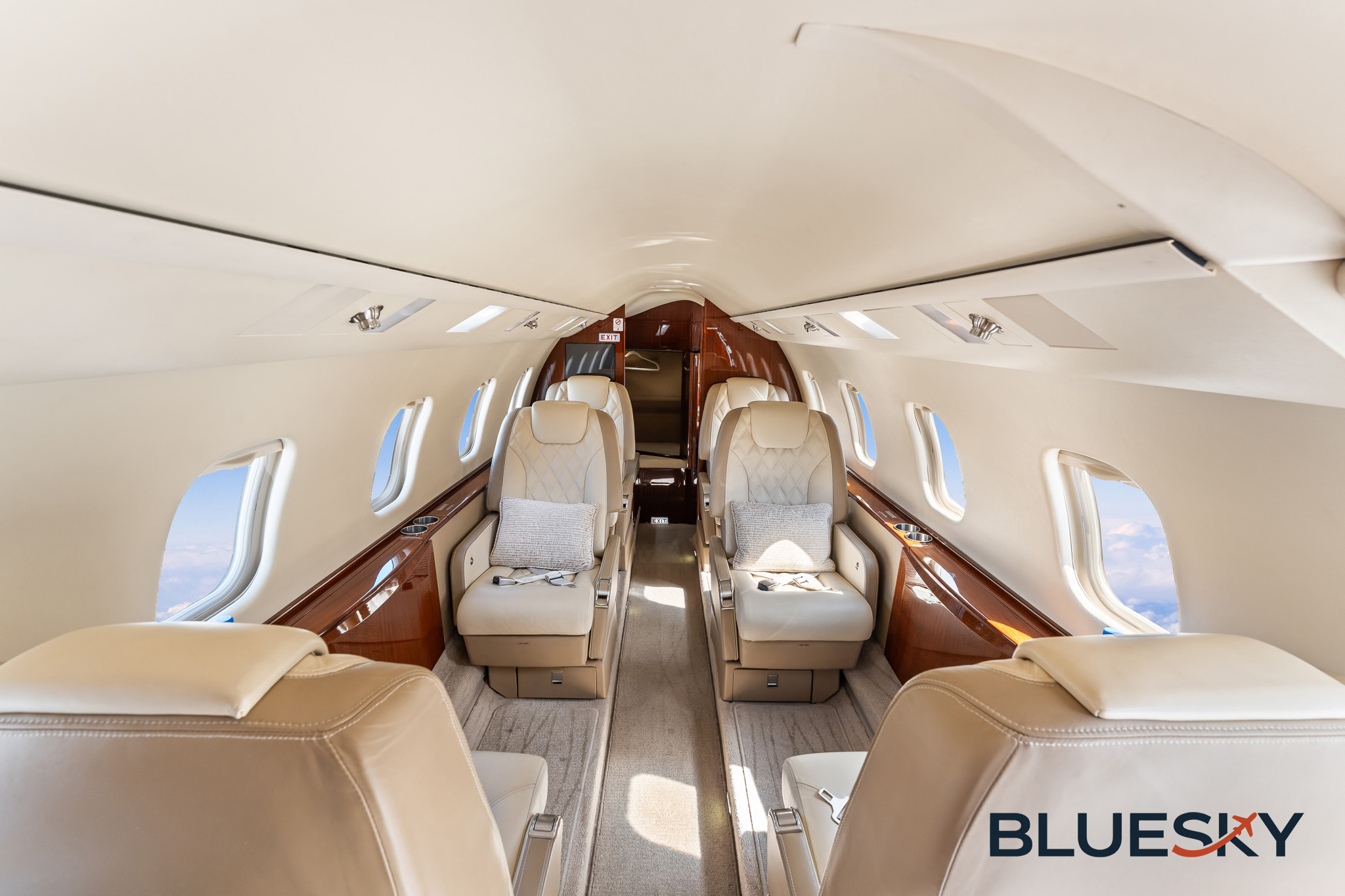 Learjet 60XR gallery image 18